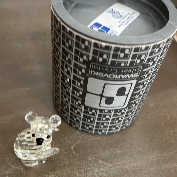 Swarovski Retired Koala Facing Right Endangered Species Crystal Figurine - Picture 1 of 4